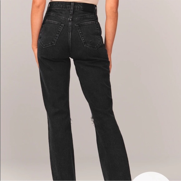 Abercrombie & Fitch The 90’s Straight Ultra High Rise Straight Jean - Picture 2 of 6